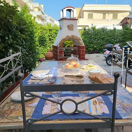 Il Giardino Delle Rose 3* غالّيبولي