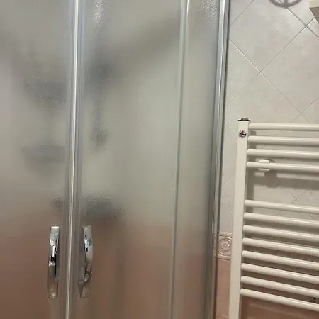 بيت ضيافة Il Giardino Delle Rose غالّيبولي